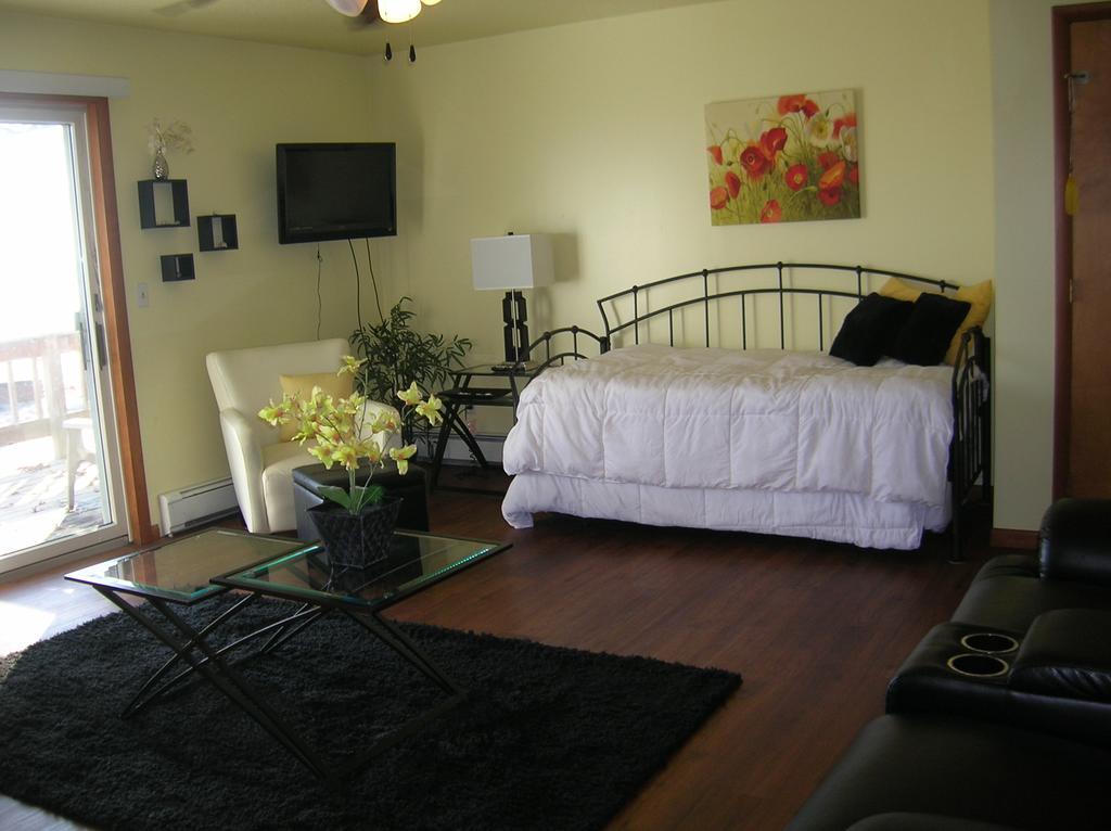 Camp Inn Lodge Oscoda Kamer foto