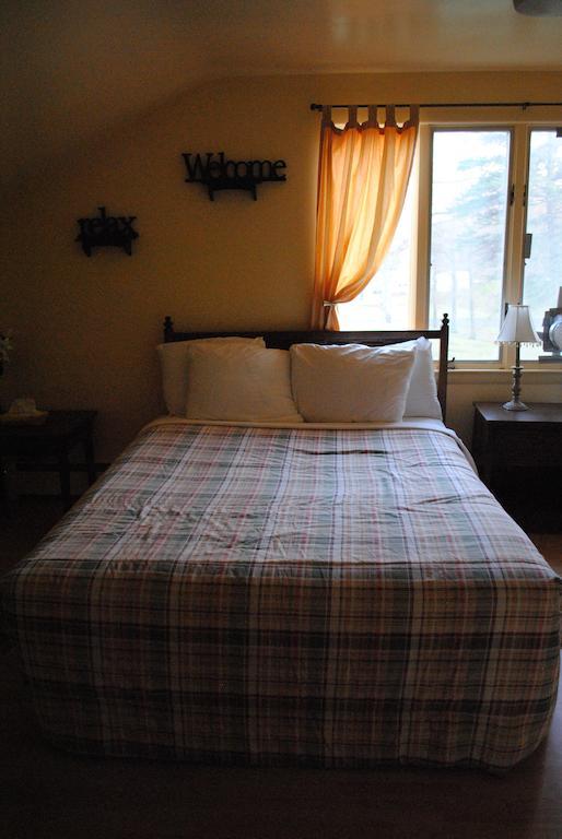 Camp Inn Lodge Oscoda Kamer foto
